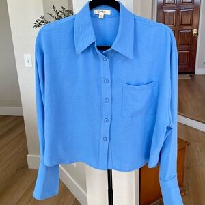 Bella + We Los Angeles Vibrant Blue Cropped Button Down Blouse Women’s XL - EUC
